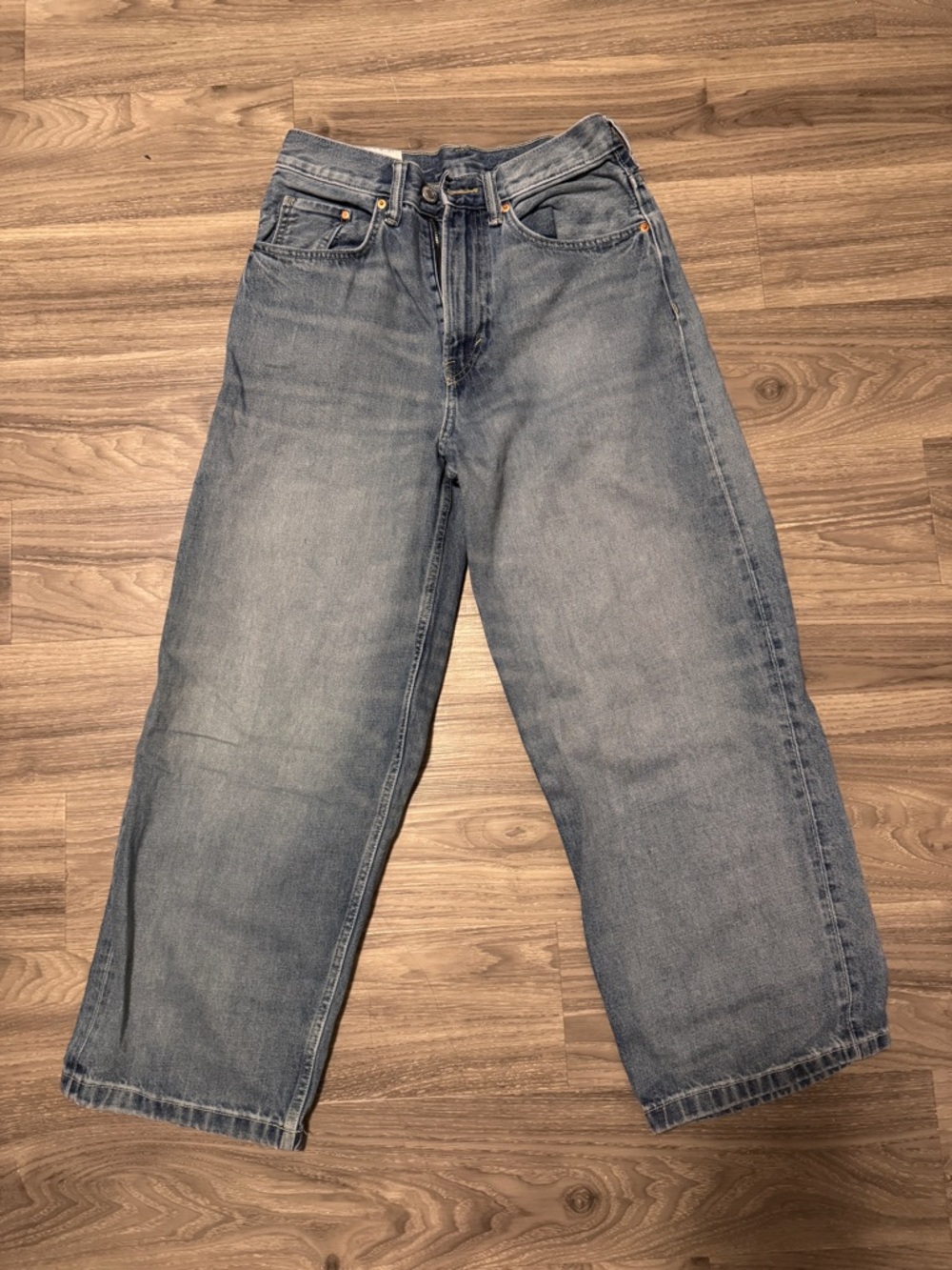 H&M Light Blue Wide Leg Jeans size28